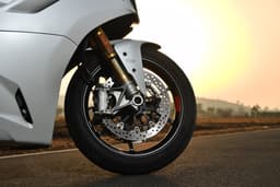 Ducati Supersport Color Silver