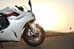 Ducati Supersport Front Right Three Quarter