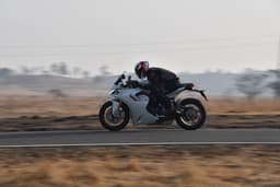 Ducati Supersport Color White, Black