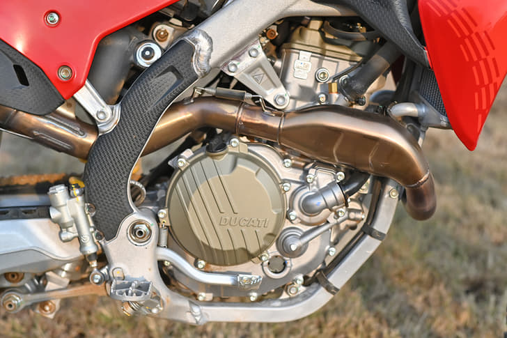 Ducati Desmo450 Mx Color Red, Silver, Brown