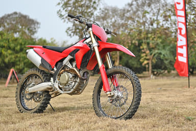 Ducati Desmo450 MX