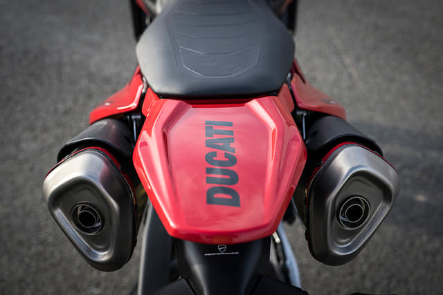 Exhaust Pipes