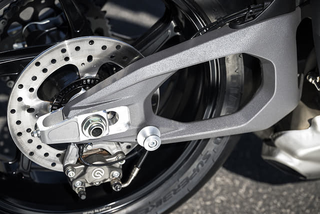 Front Wheels Image - 30581