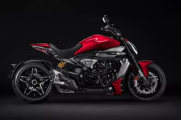 Ducati Xdiavel Front Right Three Quarter