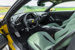Ferrari 12cilindri Dashboard