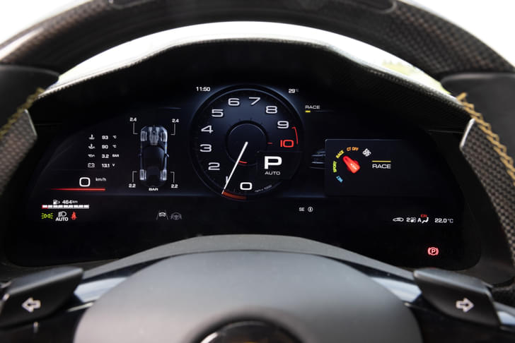 Ferrari 12cilindri Dashboard