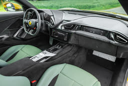 Ferrari 12cilindri Dashboard