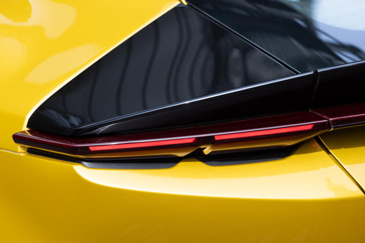 Ferrari 12cilindri Color Yellow