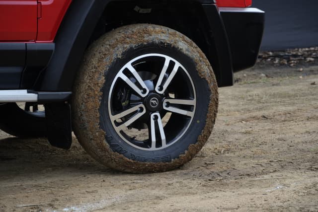 Alloy Wheels Image - 11809