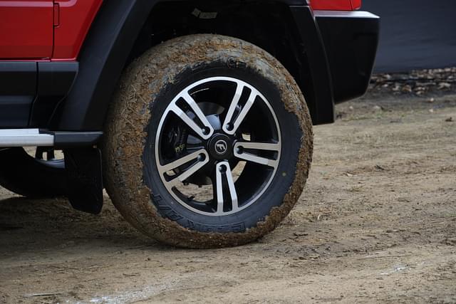 Alloy Wheels Image - 11809