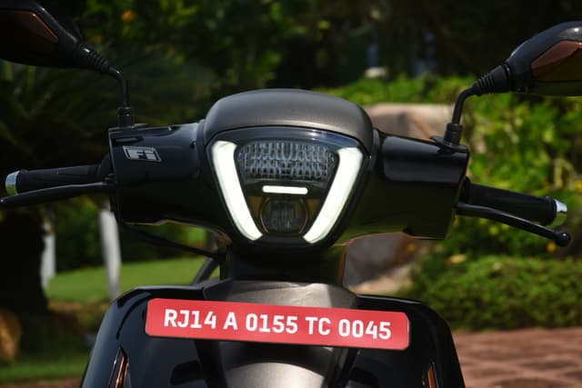 Front View Image - 23650