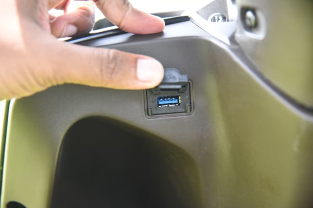 Charging Ports Image - 23672