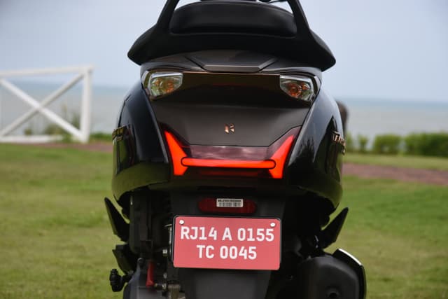 Rear View Image - 23678