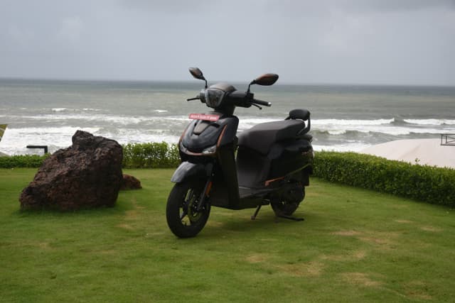 Front View Image - 23759