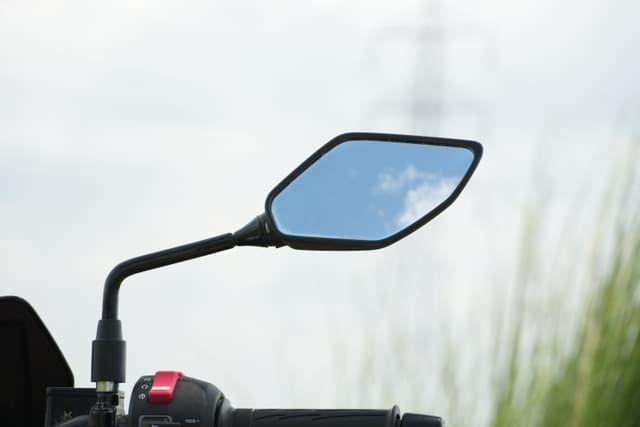 Side Mirror Image - 23523