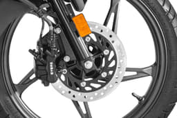 Hero Motocorp Glamour Color Black, Silver