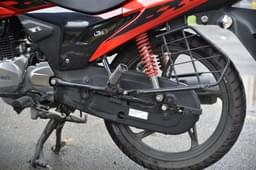 Hero Motocorp New Glamour Color Red