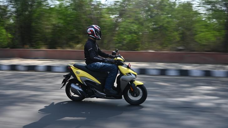 Hero Motocorp Xoom 125 Color Yellow
