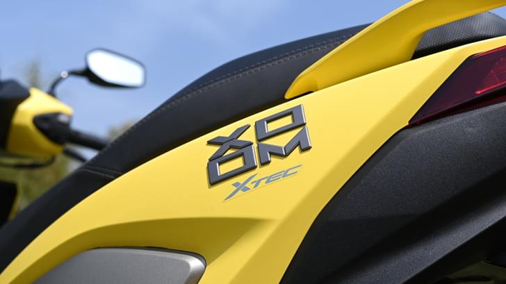 Hero Motocorp Xoom 125 Color Yellow