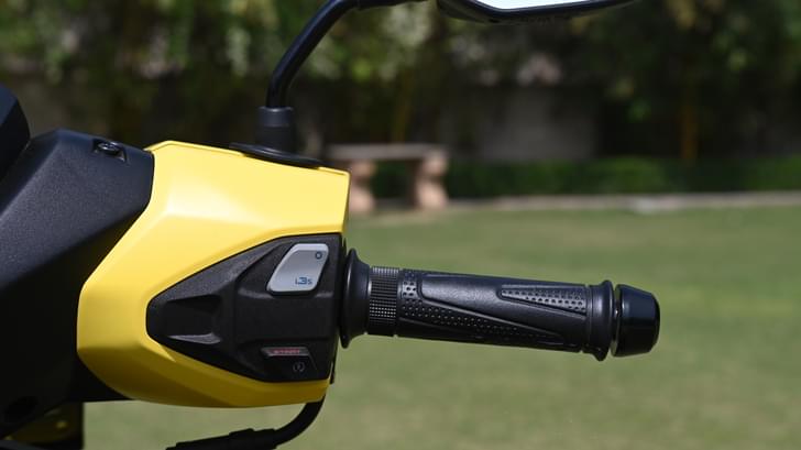 Hero Motocorp Xoom 125 Color Black