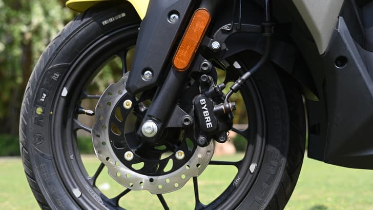 Hero Motocorp Xoom 125 Color Black