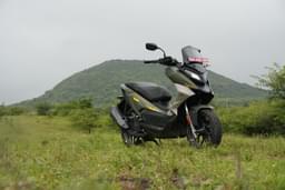 Hero Motocorp Xoom 160 Front Left Three Quarter