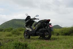 Hero Motocorp Xoom 160 Rear View