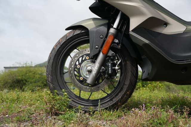 Front Brakes Image - 24032