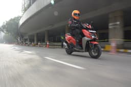 Hero Motocorp Xoom Front Right Three Quarter