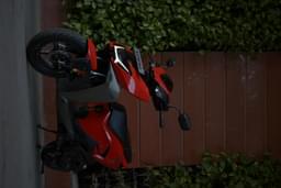 Hero Motocorp Xoom Color Red