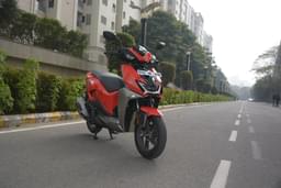 Hero Motocorp Xoom Front Right Three Quarter