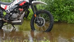 Hero Motocorp Xpulse 200 4v Color Black