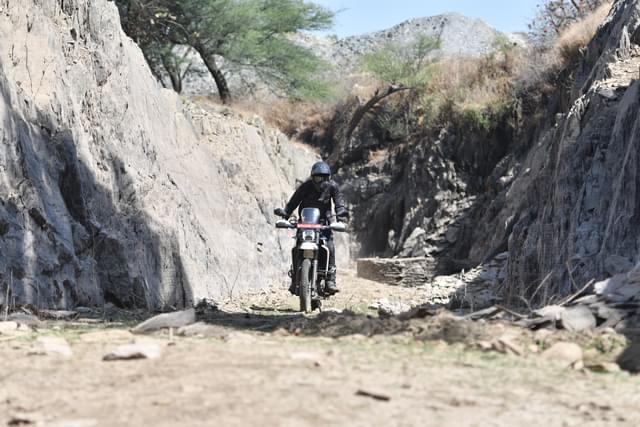 Color Black Image - 23838