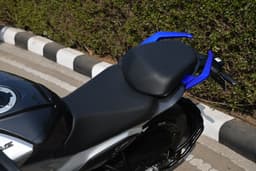 Hero MotoCorp Xtreme 125R Color Black
