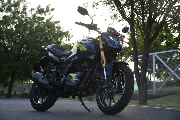 Hero MotoCorp Xtreme 160R 4V Images