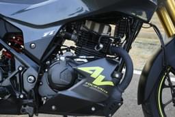 Hero Motocorp Xtreme 160r 4v Color Black