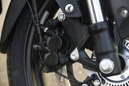 Hero MotoCorp Xtreme 160R 4V Color Black