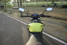 Hero MotoCorp Xtreme 160R 4V Color Yellow