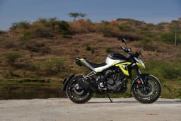 Hero Motocorp Xtreme 250r Front Left Three Quarter
