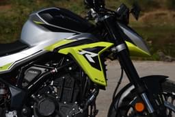 Hero Motocorp Xtreme 250r Color Silver