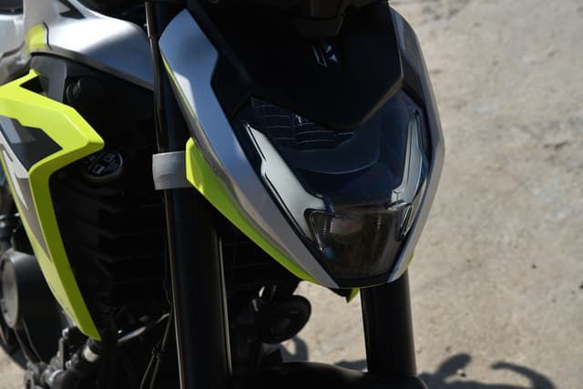 Headlight Image - 23983