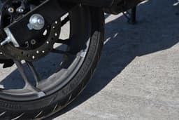 Hero Motocorp Xtreme 250r Color Black