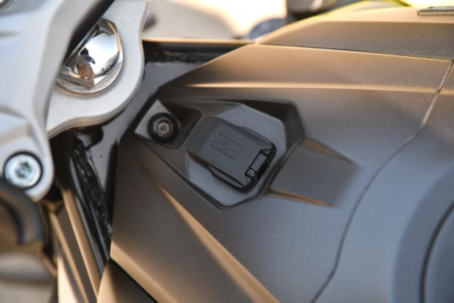 Charging Ports Image - 24067