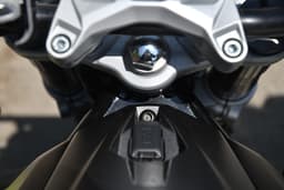 Hero MotoCorp Xtreme 250R Color Black
