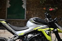 Hero Motocorp Xtreme 250r Front Right Three Quarter