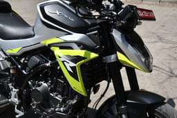 Hero Motocorp Xtreme 250r Headlight