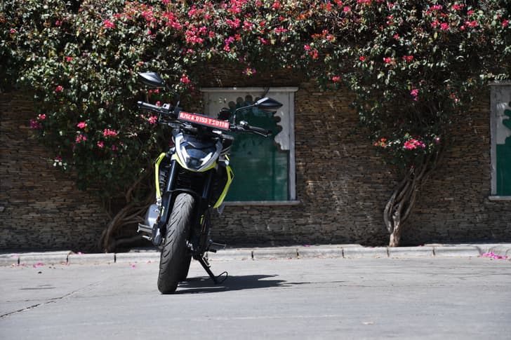Hero Motocorp Xtreme 250r Front View