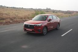 Honda Amaze Front Right Three Quarter
