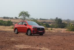 Honda Amaze Front Right Three Quarter