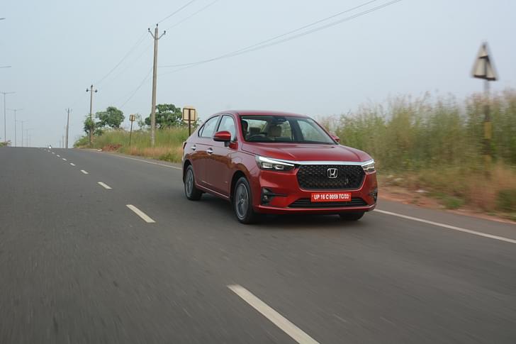 Honda Amaze Front Right Three Quarter